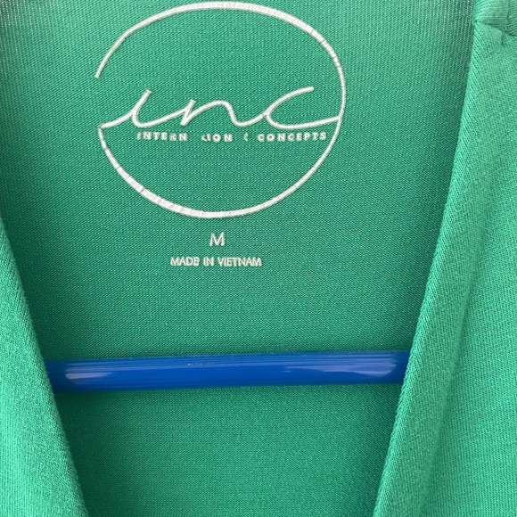 INC sleeveless green shirt green womens size medium - Picture 2 of 5